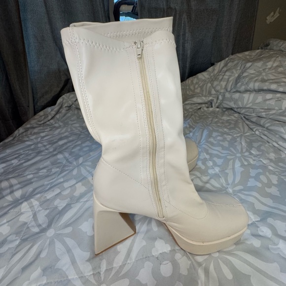 Women's White Platform Boots - EGO - Picture 8 of 8